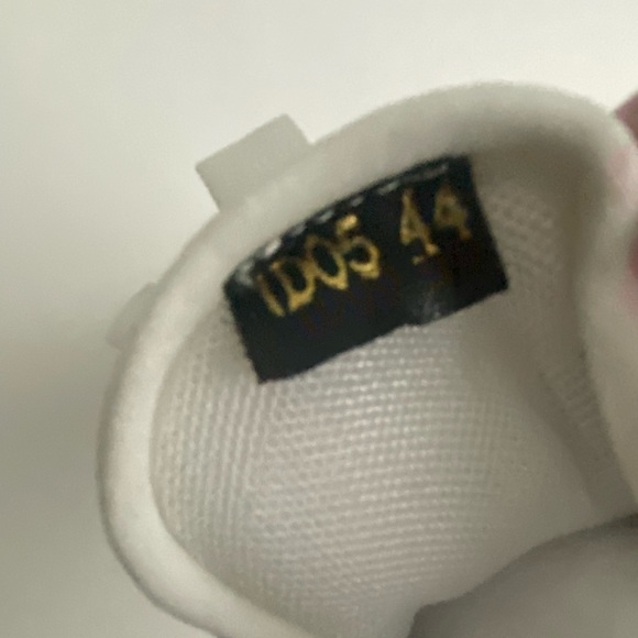 VERSACE - Picture 9 of 12